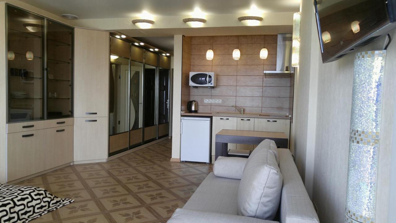 Apartment Near Dnipro Arena Exterior photo