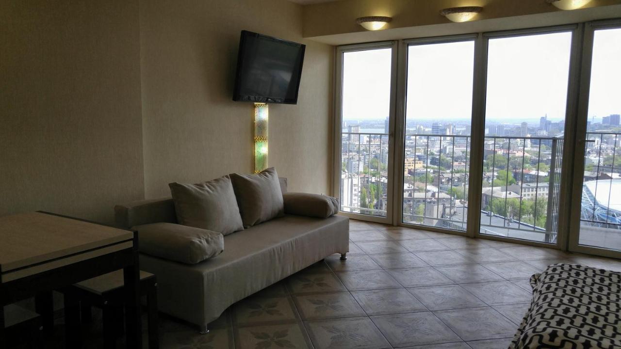 Apartment Near Dnipro Arena Exterior photo
