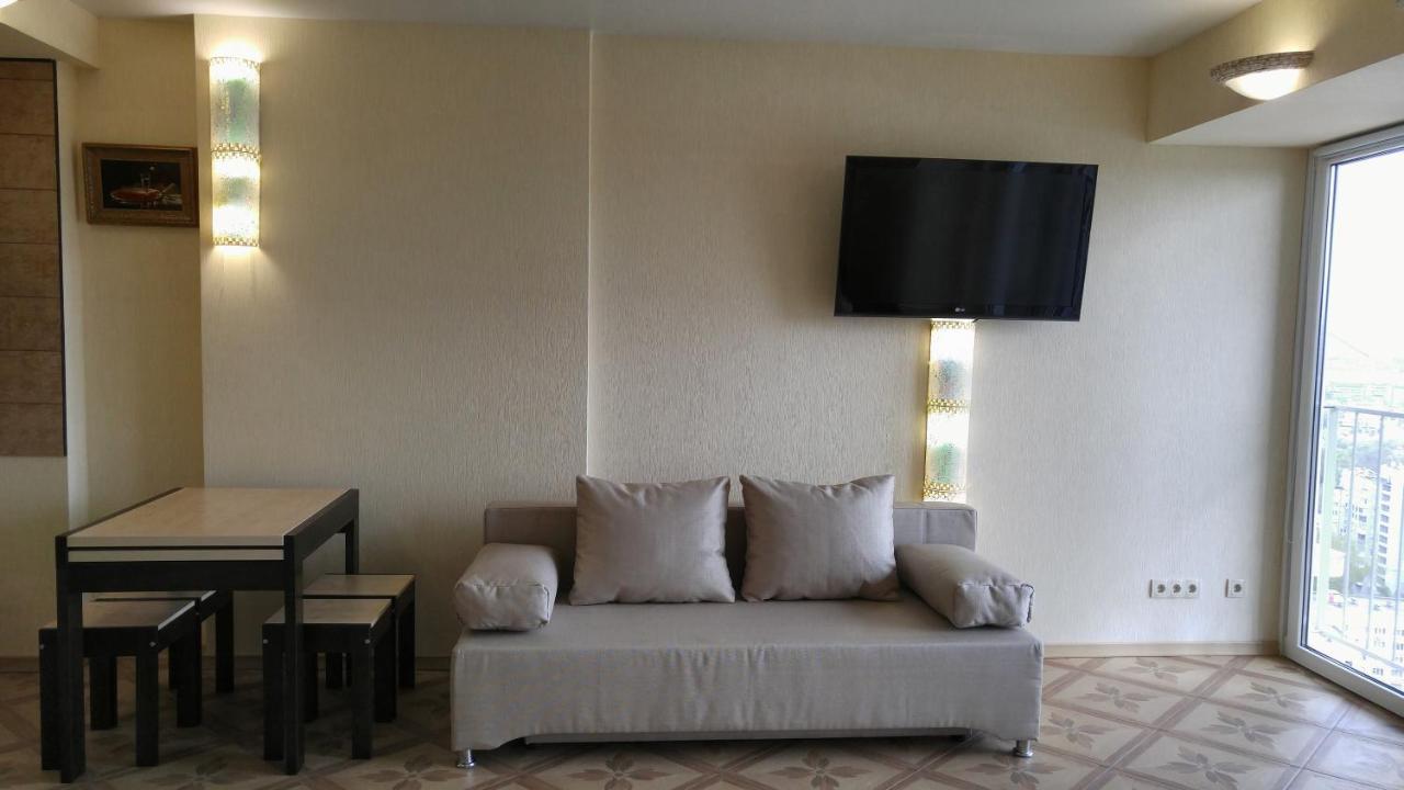 Apartment Near Dnipro Arena Exterior photo