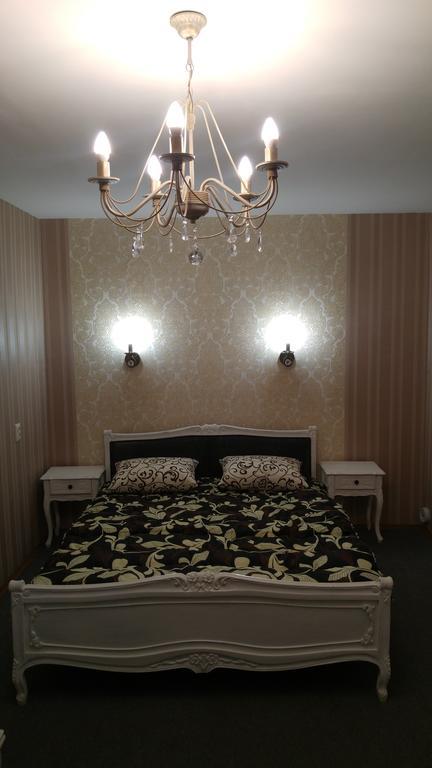 Apartment Near Dnipro Arena Exterior photo