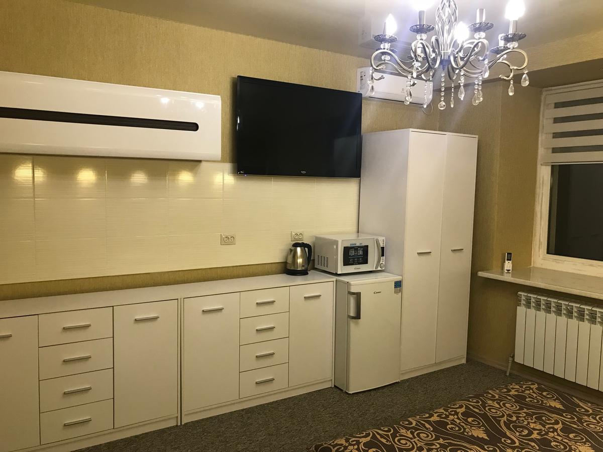 Apartment Near Dnipro Arena Exterior photo